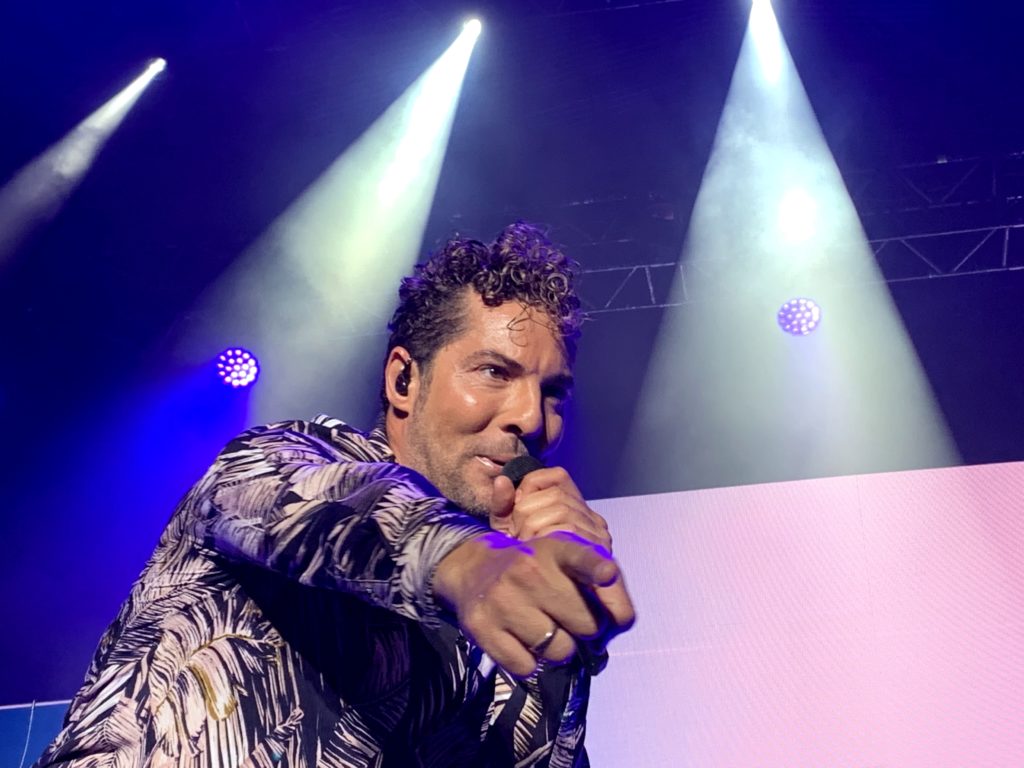 David Bisbal Se Rinde A La Magia De Actuar En Almer A Almeria Is