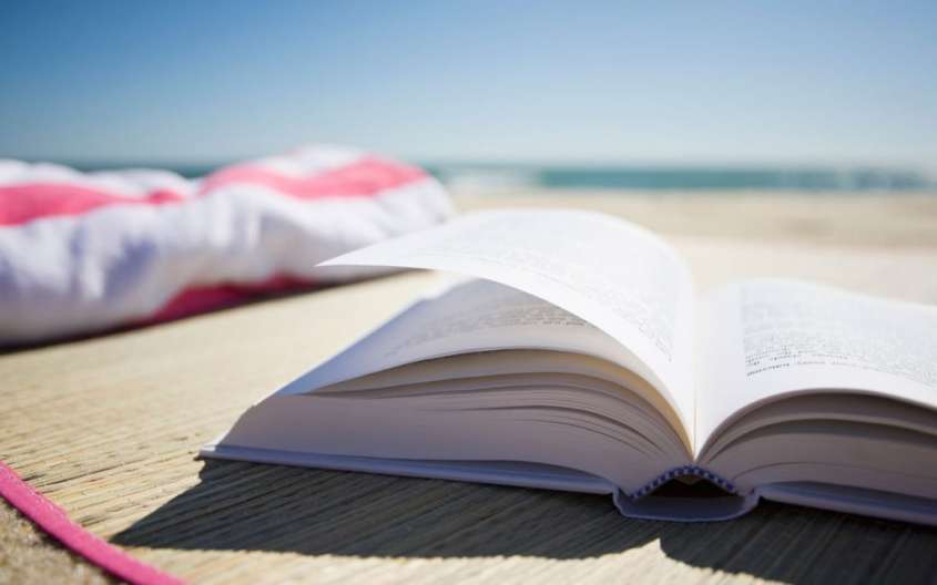 leer en la playa