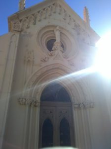 Conjunto arquitectónico en el cementerio de San José en Almería.