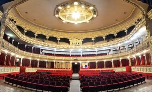 Interior del Teatro Cervantes de Almería.