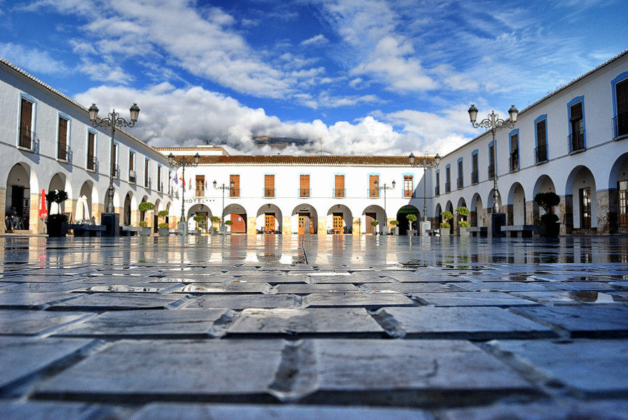 plaza porticada de Berja - Alpujarra