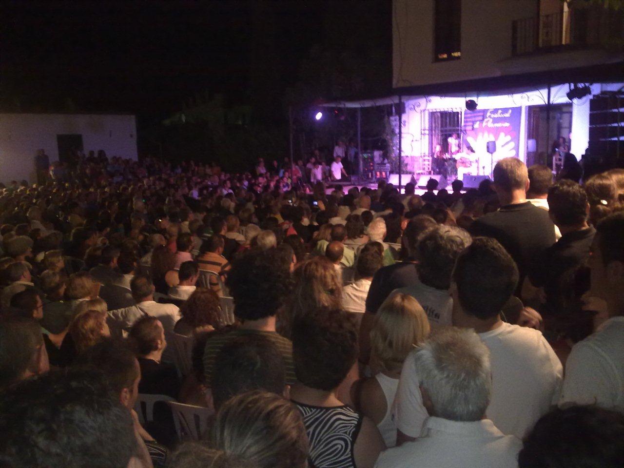 Ambiente en el Festival Flamenco de Fondón, Almería. Fuente. Revista Digital de Fondón