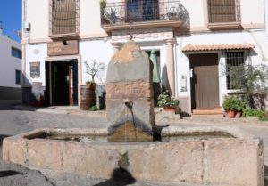 Fuente chica en Fondón